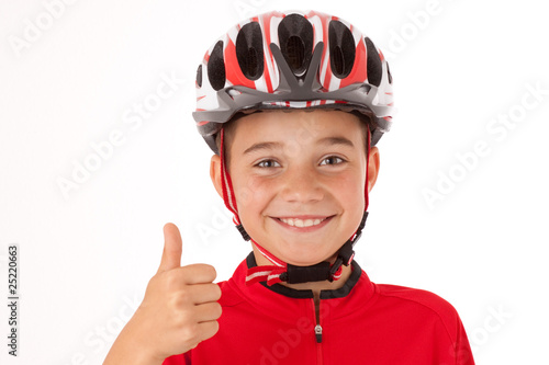 Photo: Junger Radfahrer mit Helm Junger Radfahrer mit Helm