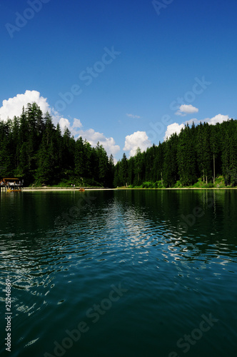 scorcio del Lago di Braies scorcio del Lago di Braies