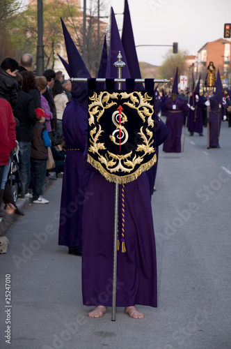 Photo: Nazareno con estandarte Nazareno con estandarte
