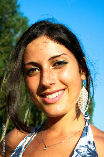 Photo: viso feminile viso feminile