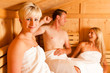 Freunde in der Sauna