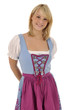 Junge Frau im Dirndl