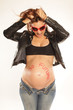 femme enceinte rock and roll