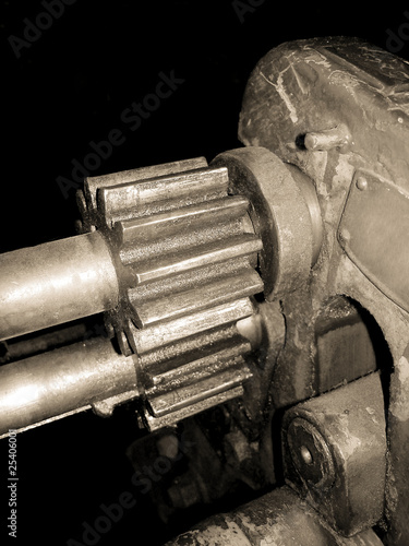 Photo: Zahnräder einer Werkzeugmaschine - cogs of machine tool Zahnräder einer Werkzeugmaschine - cogs of machine tool