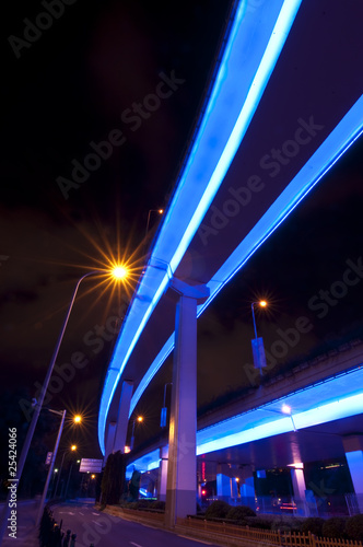 Yanan elevated road de nuit à Shanghai - China Yanan elevated road de nuit à Shanghai - China