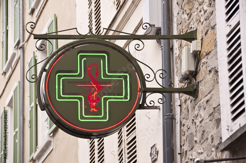 Enseigne de pharmacie - France