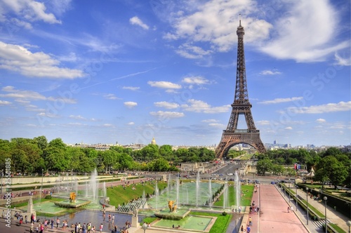 Foto: Eifel Tower - Paris (France) Eifel Tower - Paris (France)