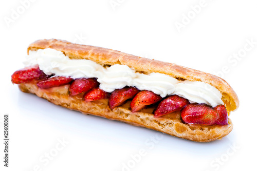 Eclair fraise chantilly
