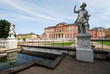 Foto: Barockschloss Bruchsal mit Statuen Barockschloss Bruchsal mit Statuen