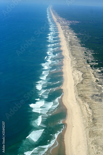 Photo : Vue aérienne de l'océan atlantique, gironde, aquitaine, france Vue aérienne de l'océan atlantique, gironde, aquitaine, france