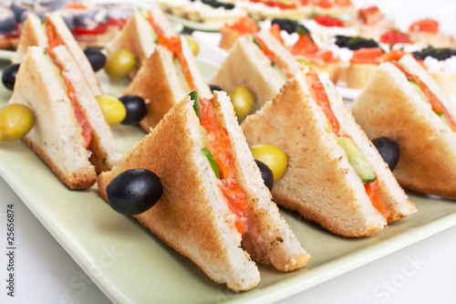 Photo: toasted salmon sandwiches with olives toasted salmon sandwiches with olives