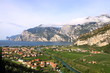 Foto: Panorama sur le lac de Garde, Riva et Torbole, Italie Panorama sur le lac de Garde, Riva et Torbole, Italie