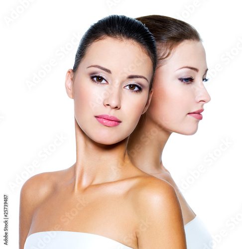 Photo: Tow beautiful sexy women Tow beautiful sexy women