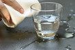 Wasser auftupfen
