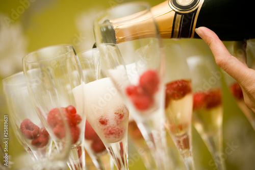 Photo: Champagne Champagne