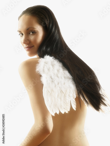 Foto: Nude Pacific Islander woman wearing wings Nude Pacific Islander woman wearing wings