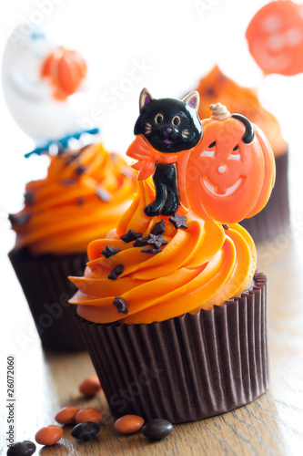 Photo: Halloween cupcakes Halloween cupcakes