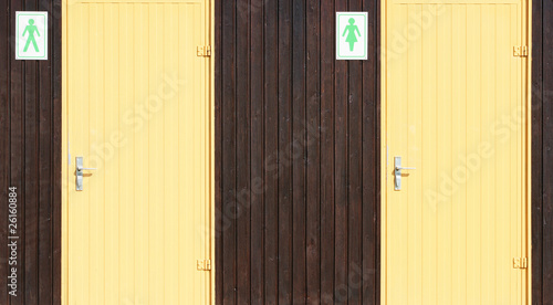 Foto: Doors for Ladies and Gentlemen Doors for Ladies and Gentlemen