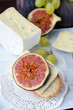 open sandwich (figs, cheese, bread)
