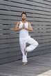 yoga pose masculine homme
