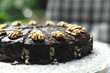 Torta de chocolate con nueces.