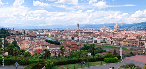 Photo: Vue panoramique de Florence depuis la place Michel-Ange Vue panoramique de Florence depuis la place Michel-Ange