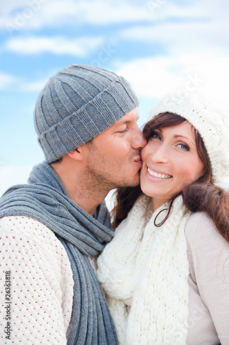 Photo: couple kiss couple kiss