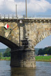 Brückenpfeiler in der Elbe
