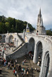 Près de la Cathédrale Notre Dame du Rosaire à Lourdes