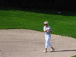 mr_Seniorin beim Golfschlag aus Fairway-Bunker