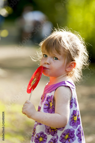 Photo: Mädchen mit Lolli Mädchen mit Lolli
