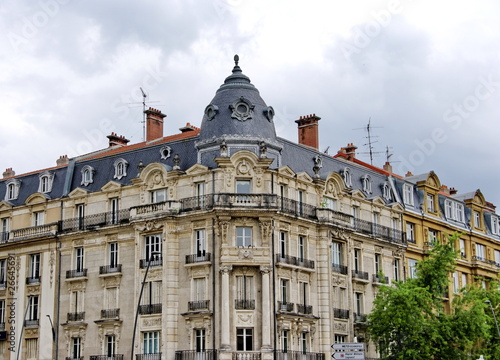 Photo: Immeuble ancien en pierre, Metz, France. Immeuble ancien en pierre, Metz, France.