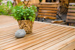 Gartenlokal, Biergarten, Holzmöbel, Gastronomie