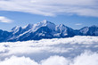 Le Mont blanc par de là les nuages