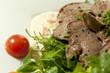Gegrillte Leber mit  Salat