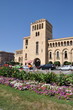 place de la repiublique a erevan en armenie