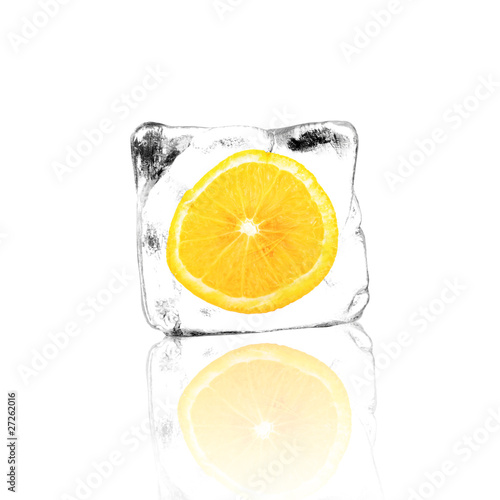 Foto: Orange im Eisblock Orange im Eisblock