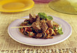 Brochettes de boeuf marinées et salade de champignons tièdes Brochettes de boeuf marinées et salade de champignons tièdes
