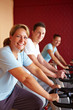 Best Ager auf Spinning-Rädern