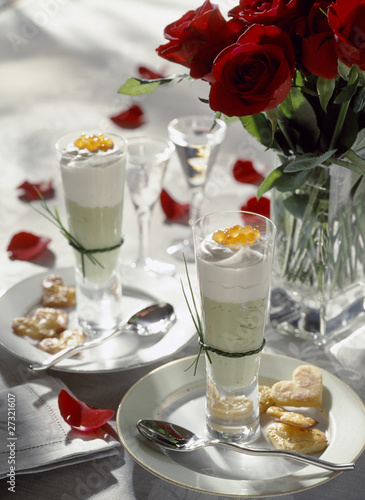 Photo: Saint Valentine's green and white duos Saint Valentine's green and white duos