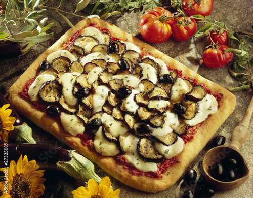 Photo: Mozzarella and eggplant pizza Mozzarella and eggplant pizza