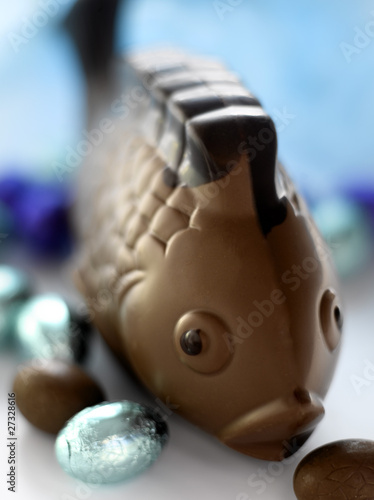 Foto: Chocolate Easter fish and eggs Chocolate Easter fish and eggs