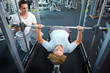 Gewichtheben mit Personal Trainer