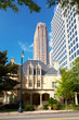 Foto: Old House against the modern skyscrapers. Atlanta, GA Old House against the modern skyscrapers. Atlanta, GA