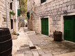 Foto: Gasse mit Fässern Gasse mit Fässern