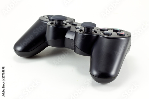 Foto: gamepad on white background gamepad on white background
