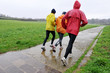 Running sotto la pioggia Running sotto la pioggia