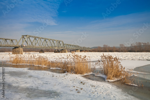 Foto: Brücke an der Oder. Brücke an der Oder.