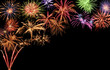 Knallbuntes Feuerwerk mit Textfreiraum