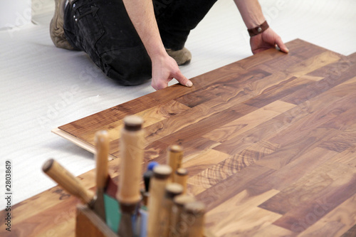 Photo: schreiner verlegt parkett 2 schreiner verlegt parkett 2
